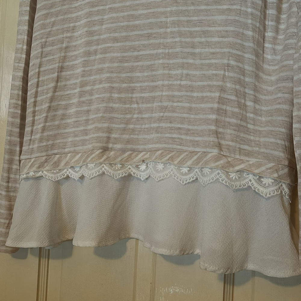 Striped blouse - Picture 2 of 3